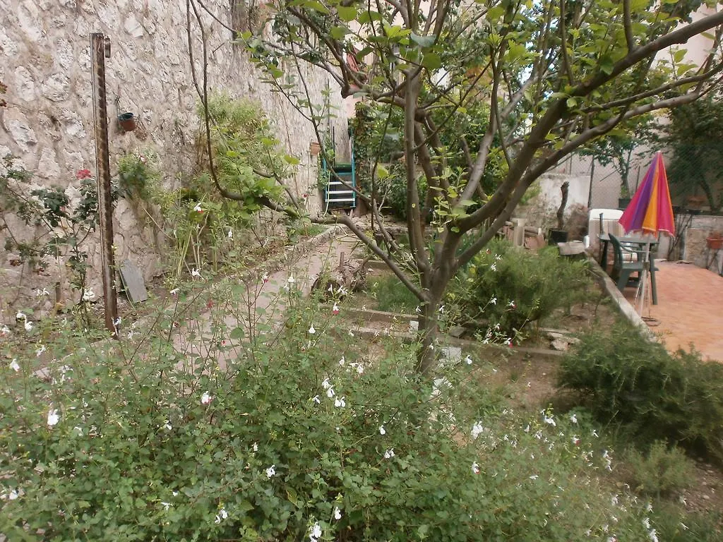 Villa Saphir Nice Bed & Breakfast